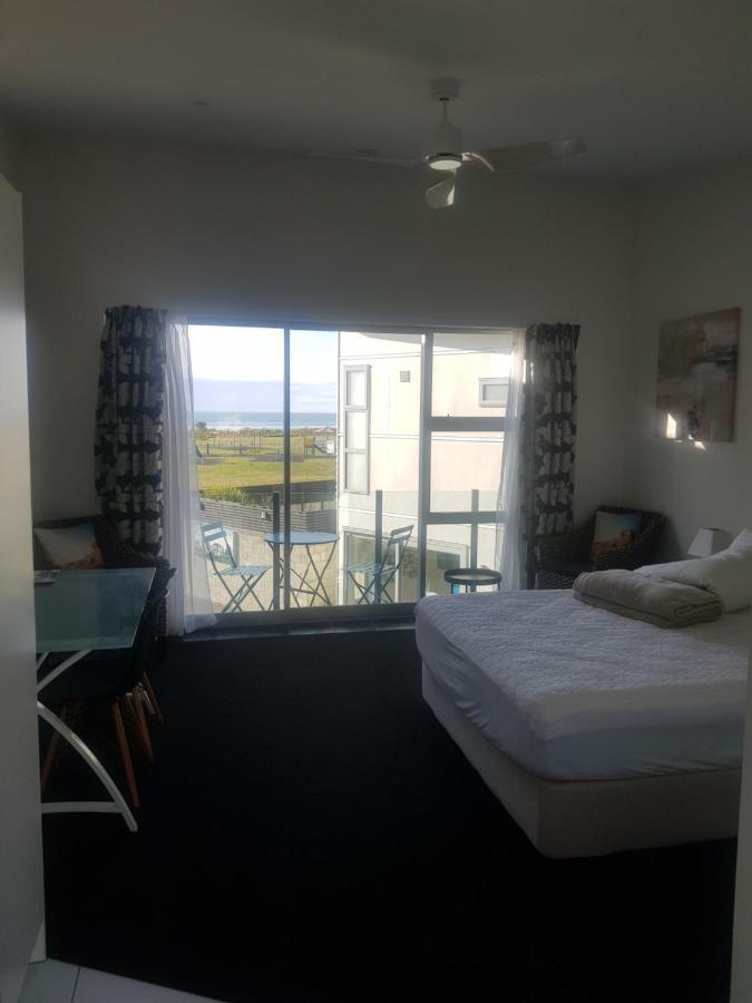 Carters By The Sea Beachside Studio Apartments Carters Beach Exterior foto